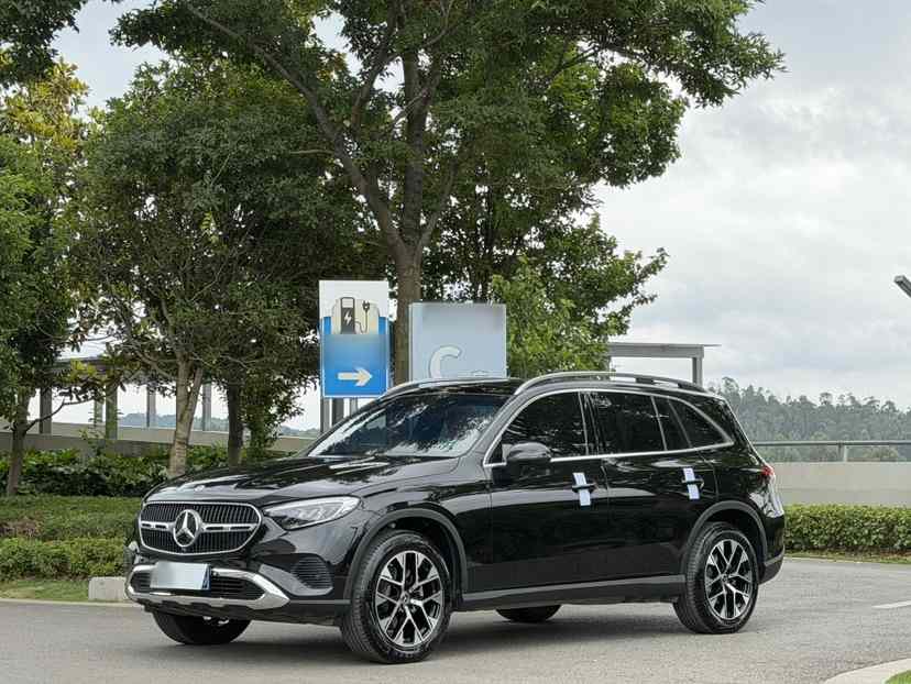奔驰GLC 2024款 GLC 260 L 4MATIC 动感型 5座(1)