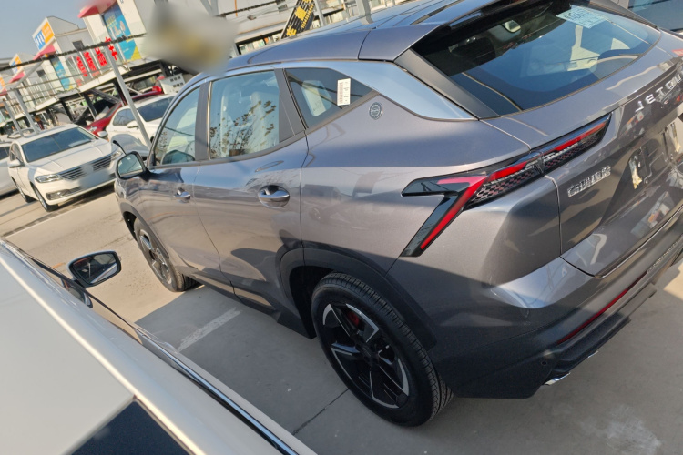 捷途大圣 2025款 1.5T DCT 豪华版车身外观6003