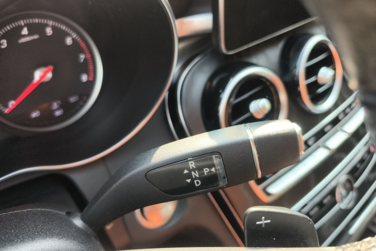 奔驰C级 2015款 C 260 L 运动型局部细节18