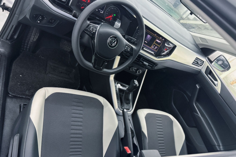 大众 Polo 2021款 Plus 1.5L 自动炫彩科技版中控内饰7002