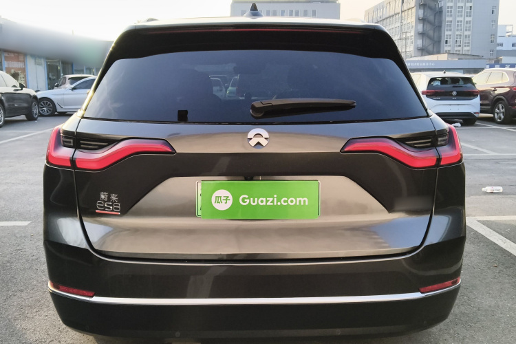 蔚来ES8 2020款 450KM 六座版车身外观6