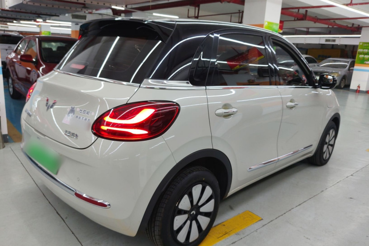 五菱汽车 五菱缤果 2024款 333km 灵犀互联款车身外观7