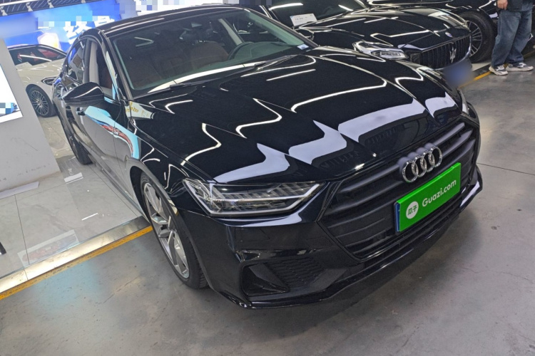 奥迪A7 2020款 40 TFSI 豪华型车身外观3