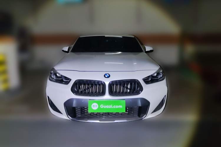 宝马X2 2020款 sDrive25i 领先型M越野套装车身外观2