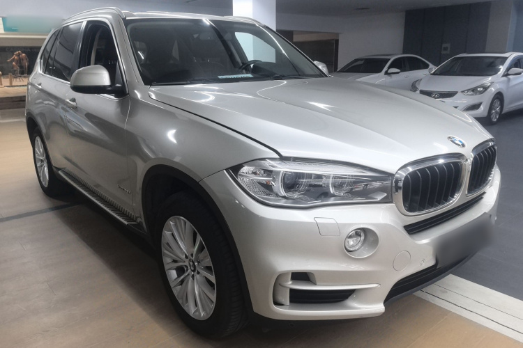 宝马X5(进口) 2014款 xDrive35i 豪华型车身外观3