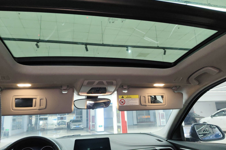 宝马1系 2020款 120i M运动套装局部细节22