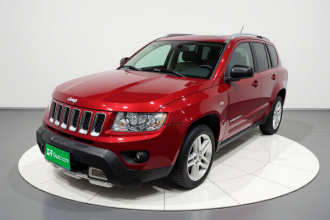 Jeep 指南者(进口) 2013款 2.0L 两驱豪华版