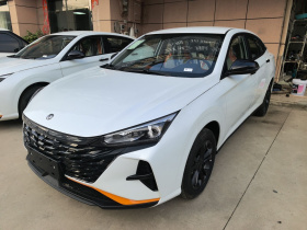 东风风神 奕炫 2025款 1.5L 荣耀版