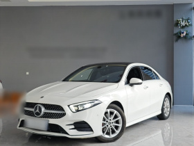 奔驰A级 2022款 改款 A 200 L 运动轿车时尚型