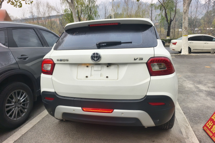 中华V3 2015款 1.5L 手动智能型车身外观6004