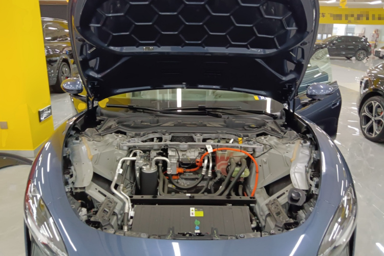 小米汽车 小米SU7 2024款 四驱超长续航高阶智驾Max版机舱底盘24