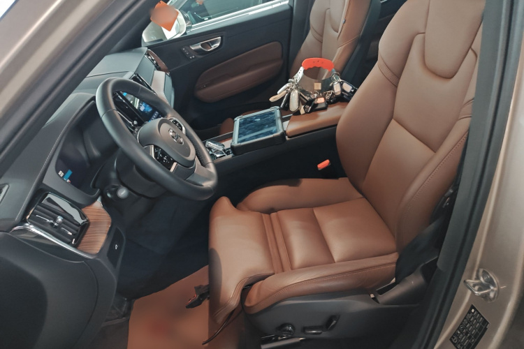 沃尔沃XC60 2025款 B5 四驱智远豪华版局部细节19