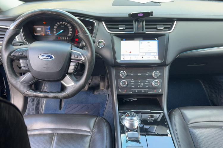 福特 金牛座 2016款 EcoBoost 180 豪华型中控内饰7003