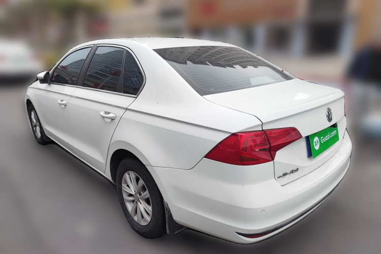 大众 宝来 2017款 1.6L 自动时尚型车身外观5