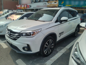 广汽传祺 传祺GS4 2016款 235T G-DCT豪华版