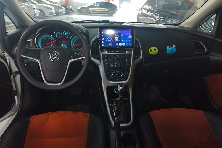 别克 英朗 2014款 XT 1.6T 自动时尚运动版中控内饰7002