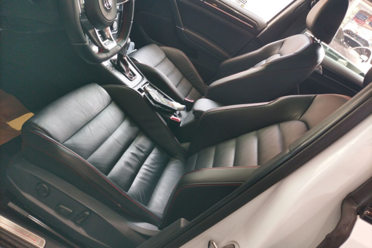 大众 高尔夫GTI 2016款 2.0TSI GTI中控内饰19