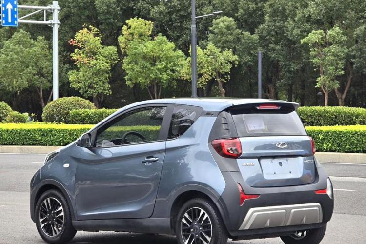 奇瑞新能源 小蚂蚁 2022款 甜粉款 微糖版 三元锂 30kW 301km车身外观6003