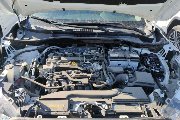 丰田 锋兰达 2022款 2.0L CVT豪华PLUS版机舱底盘24