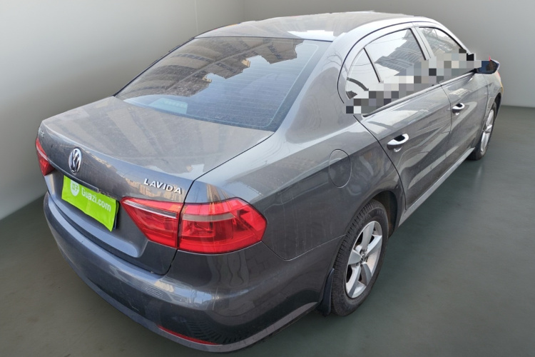 大众 朗逸 2013款 改款经典 1.6L 自动风尚版车身外观7