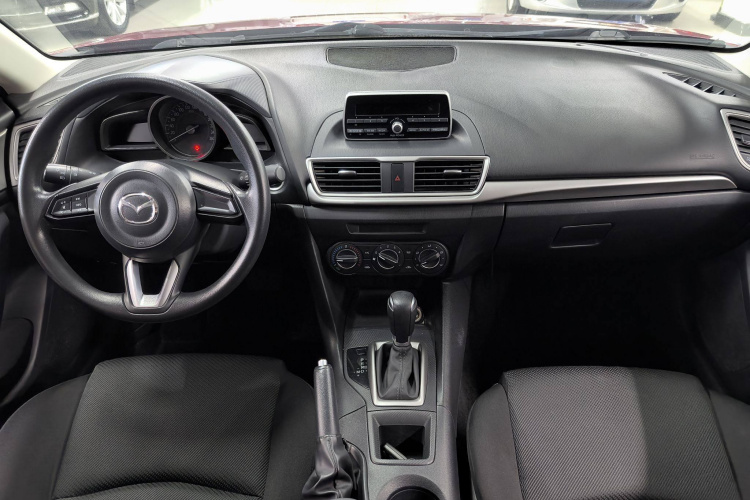 马自达3 昂克赛拉 2017款 三厢 1.5L 自动舒适型 国V中控内饰7004