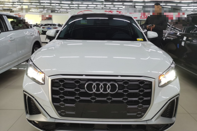 奥迪Q2L 2023款 35TFSI 进取动感型车身外观2