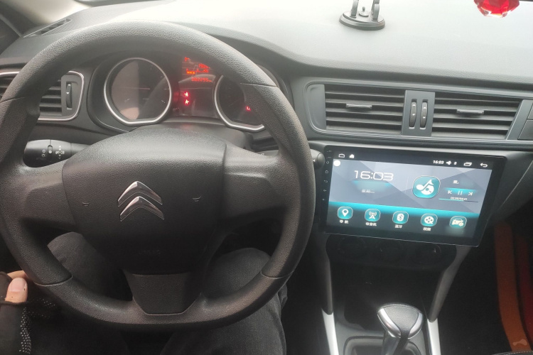 雪铁龙C3-XR 2018款 1.6L 自动时尚型中控内饰7002