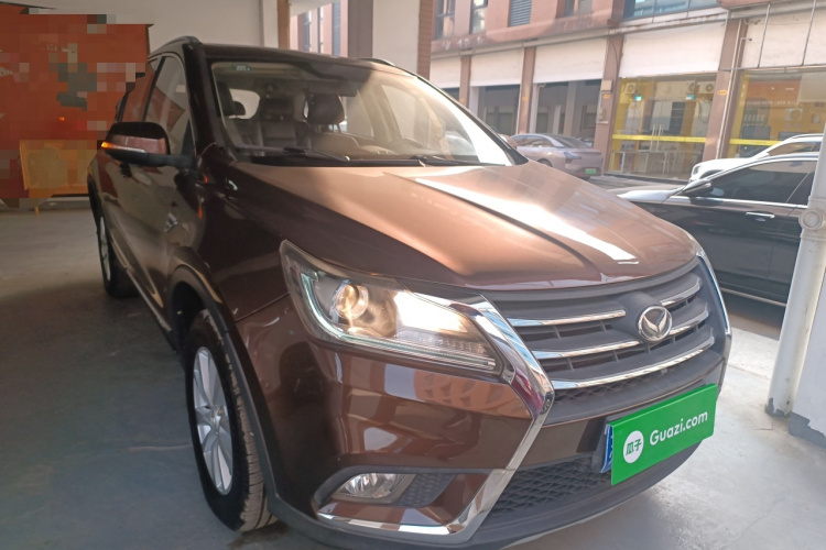 北汽幻速S6 2017款 1.5T CVT乐享型车身外观3