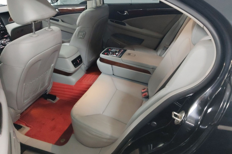 红旗H7 2015款 3.0L 豪华型中控内饰21