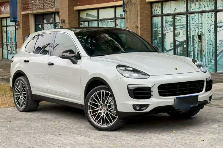 保时捷 2015款 Cayenne 3.0T车身外观6008