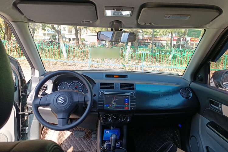 铃木 雨燕 2016款 1.5L 自动时尚型酷玩版中控内饰12