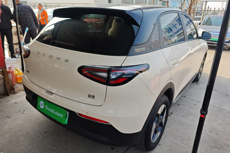 吉利银河 星愿 2025款 UP 410km 探索版车身外观7