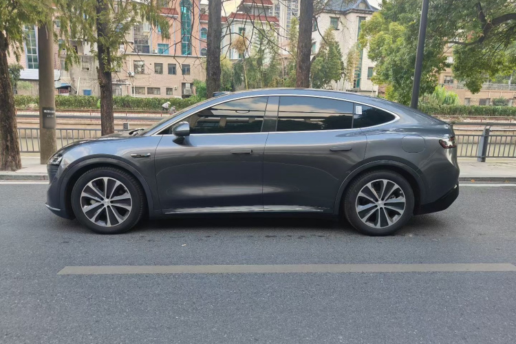 鸿蒙智行 智界R7 2025款 增程 251km Max车身外观6004