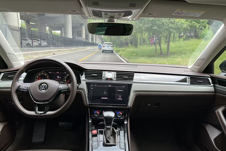 大众 辉昂 2021款 380TSI 豪华版中控内饰7002