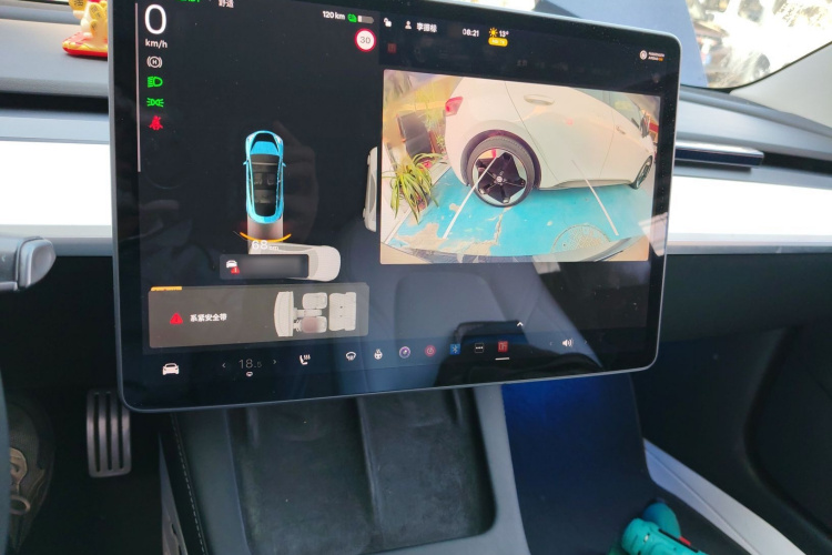 特斯拉 Model 3 2021款 Performance高性能全轮驱动版局部细节16