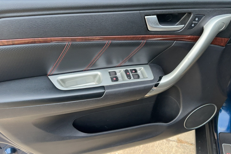 哈弗H6 2014款 运动版 1.5T 手动两驱精英型中控内饰7005