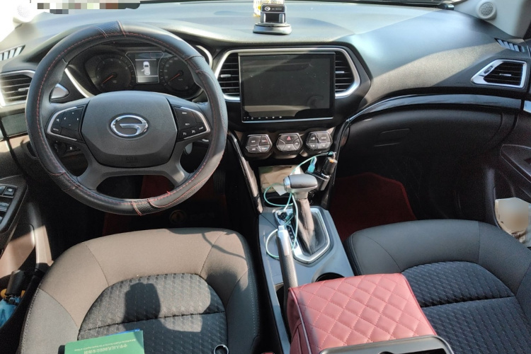 广汽传祺 传祺GS4 2015款 200T G-DCT精英版中控内饰12