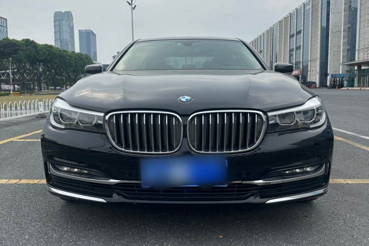 宝马7系 2018款 730Li 领先型 卓越套装车身外观6004