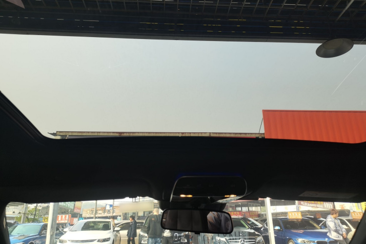 奔驰C级 2022款 C 260 L局部细节22