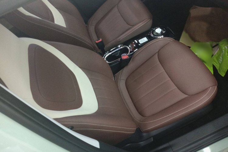 五菱汽车 五菱缤果 2023款 410km 灵犀尊享款局部细节41