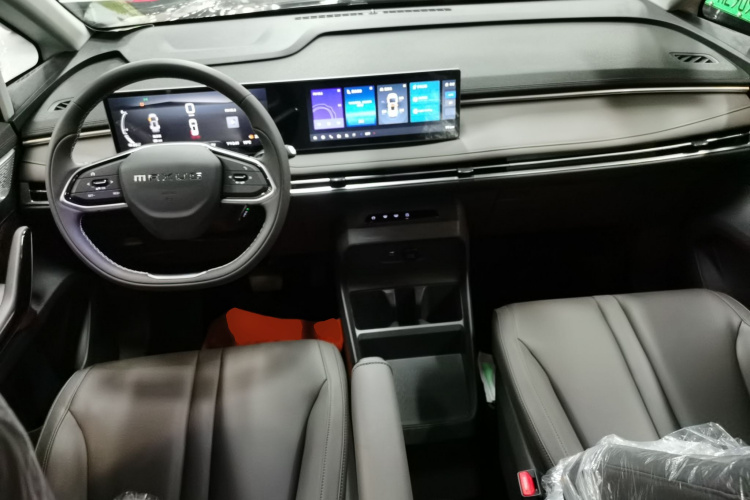 上汽大通MAXUS 大家7 2024款 改款 超混 长续航版 悦享版中控内饰12