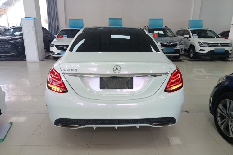 奔驰C级 2017款 改款 C 200 L 运动版车身外观6