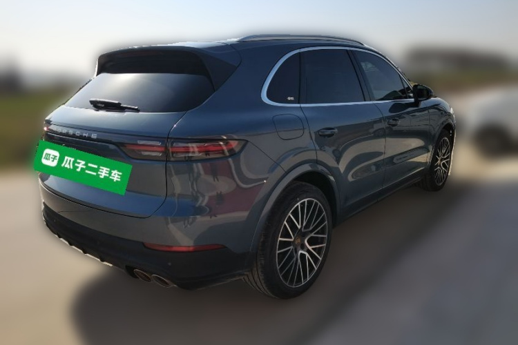 保时捷 2018款 Cayenne 3.0T车身外观6005