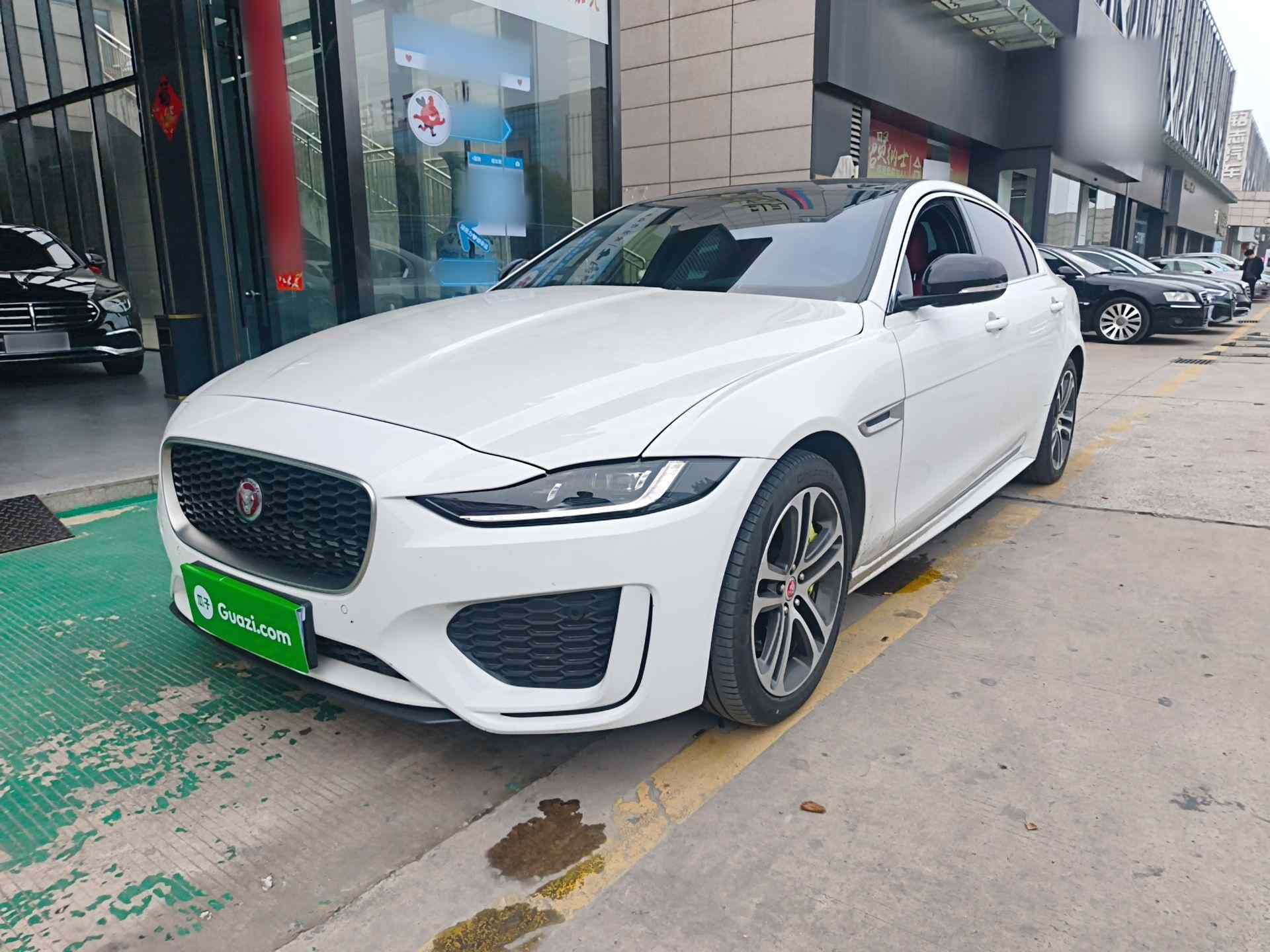捷豹XEL 2024款 2.0T 250PS R-DYNAMIC S进取运动版(2)