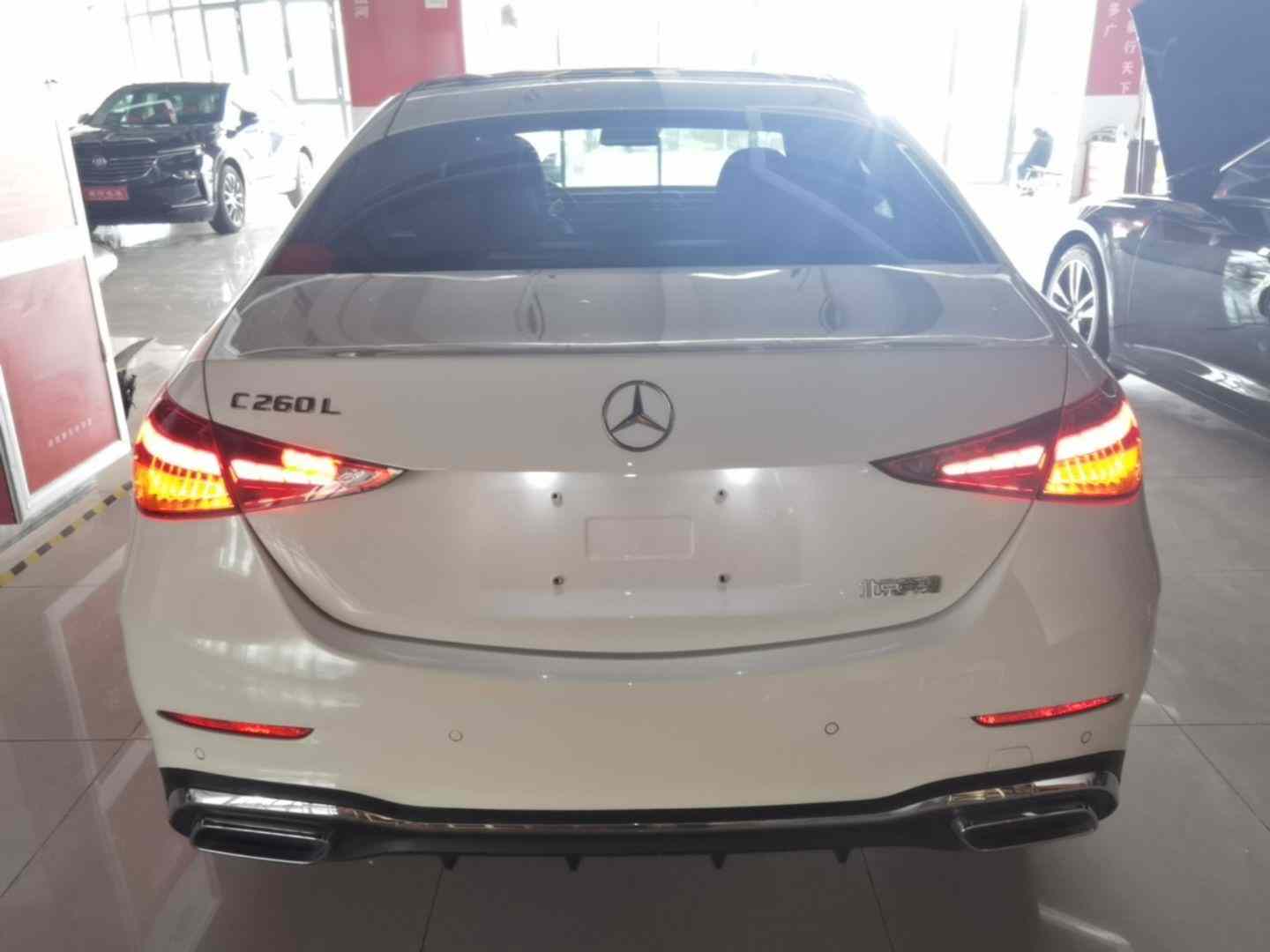 奔驰C级 2024款 改款二 C 260 L 运动版(4)