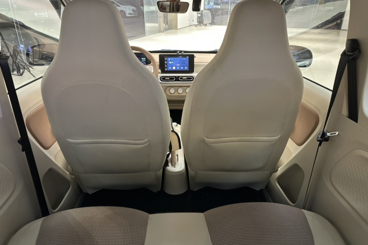 五菱汽车 宏光MINIEV 2024款 第三代 170km中控内饰7006