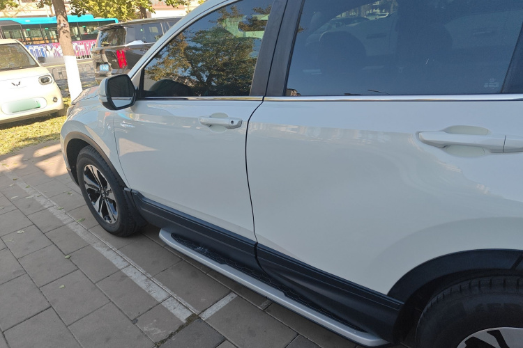 本田CR-V 2021款 240TURBO CVT两驱舒适版车身外观4