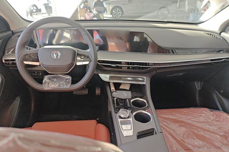 长安 逸动 2025款 PLUS 1.4T 双离合高能版中控内饰7003