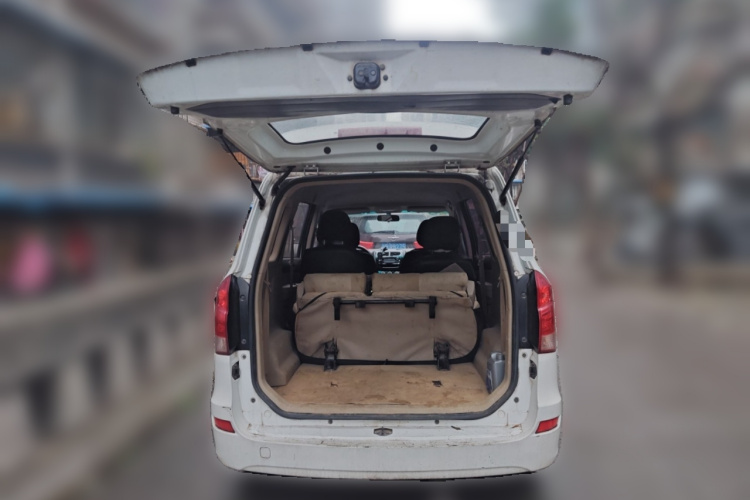 华晨金杯750 2015款 1.5L 舒适型中控内饰23