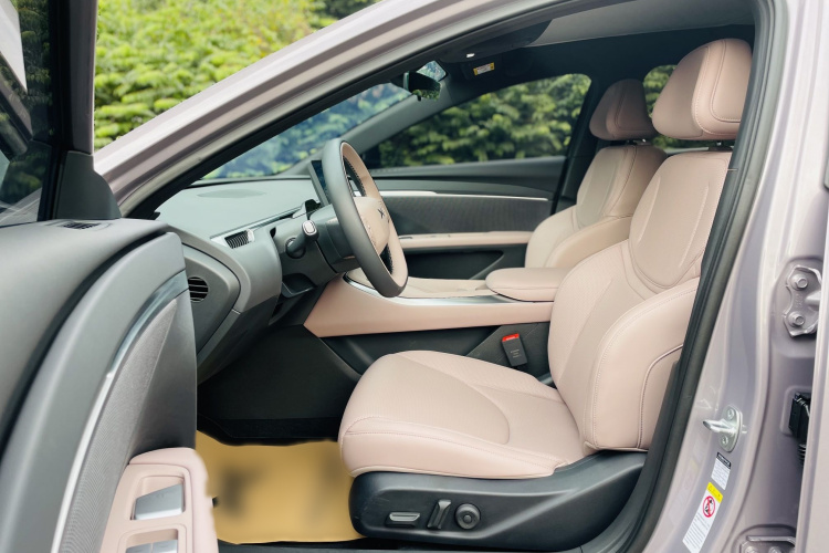 小鹏MONA M03 2025款 502 长续航 Max中控内饰7001